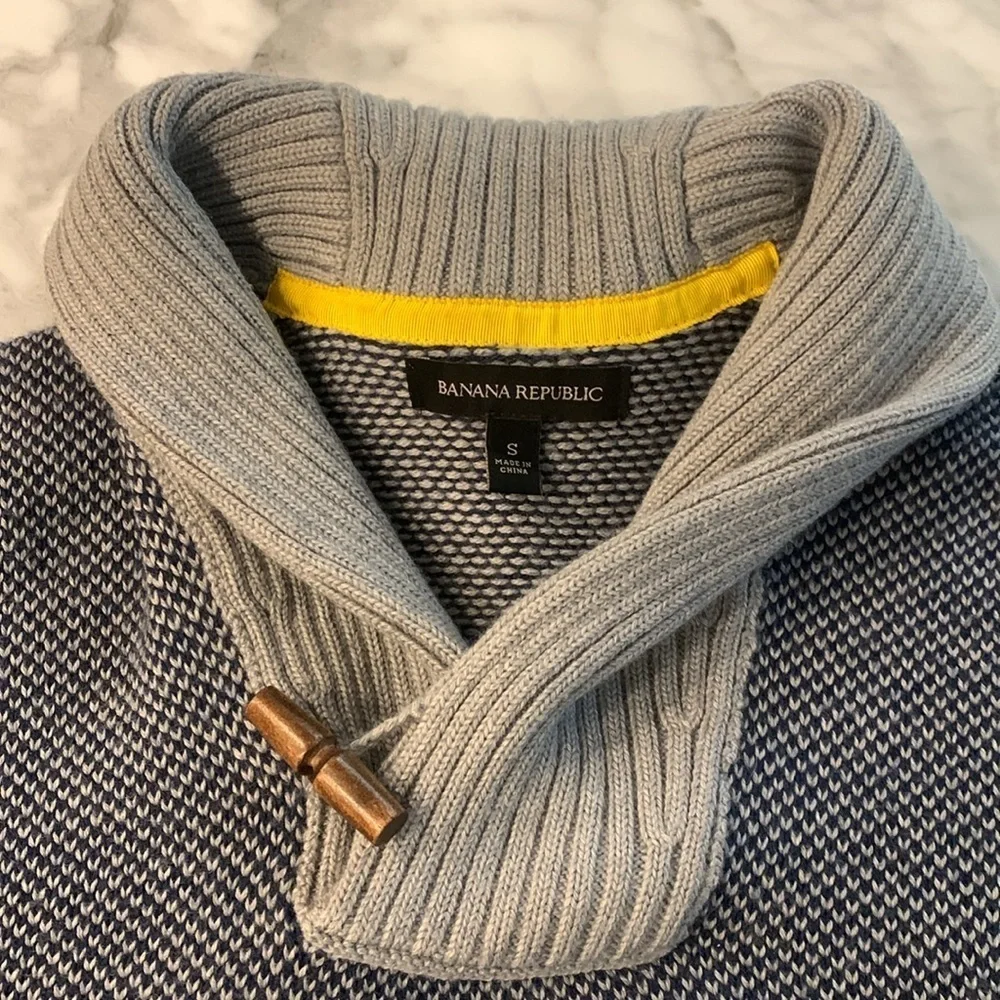 Banana Republic cowl neck sweater, merino wool, size small